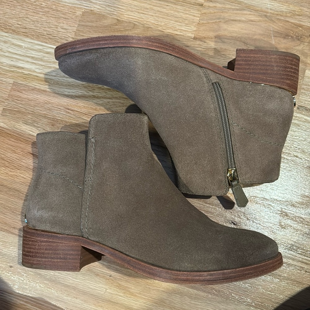 Tory Burch Suede ankle boot